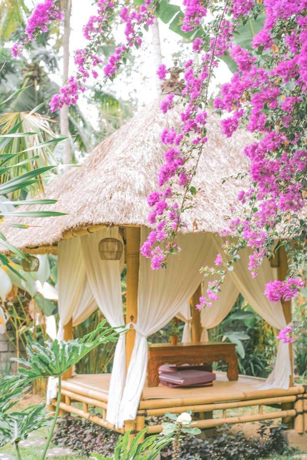 Karunia House Ubud Exterior foto